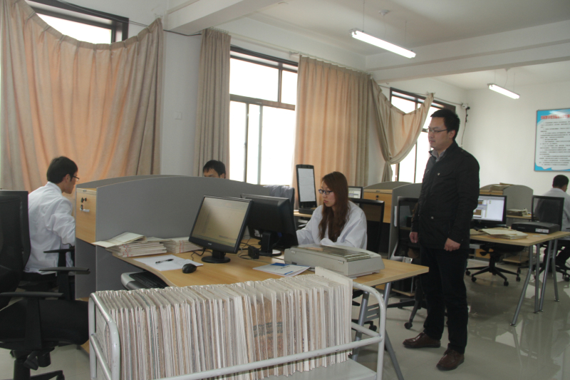 档案信息化录入机房.jpg 档案信息化录入机房.jpg