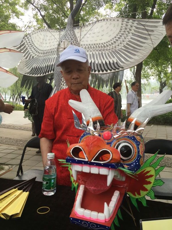 6张氏风筝.jpg 6张氏风筝.jpg