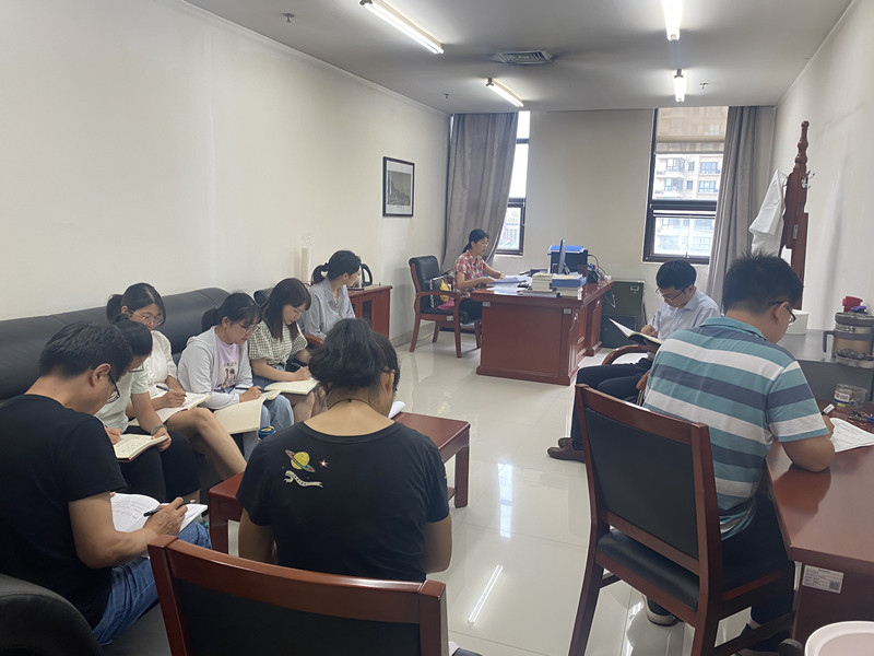 会议照片.jpg 会议照片.jpg